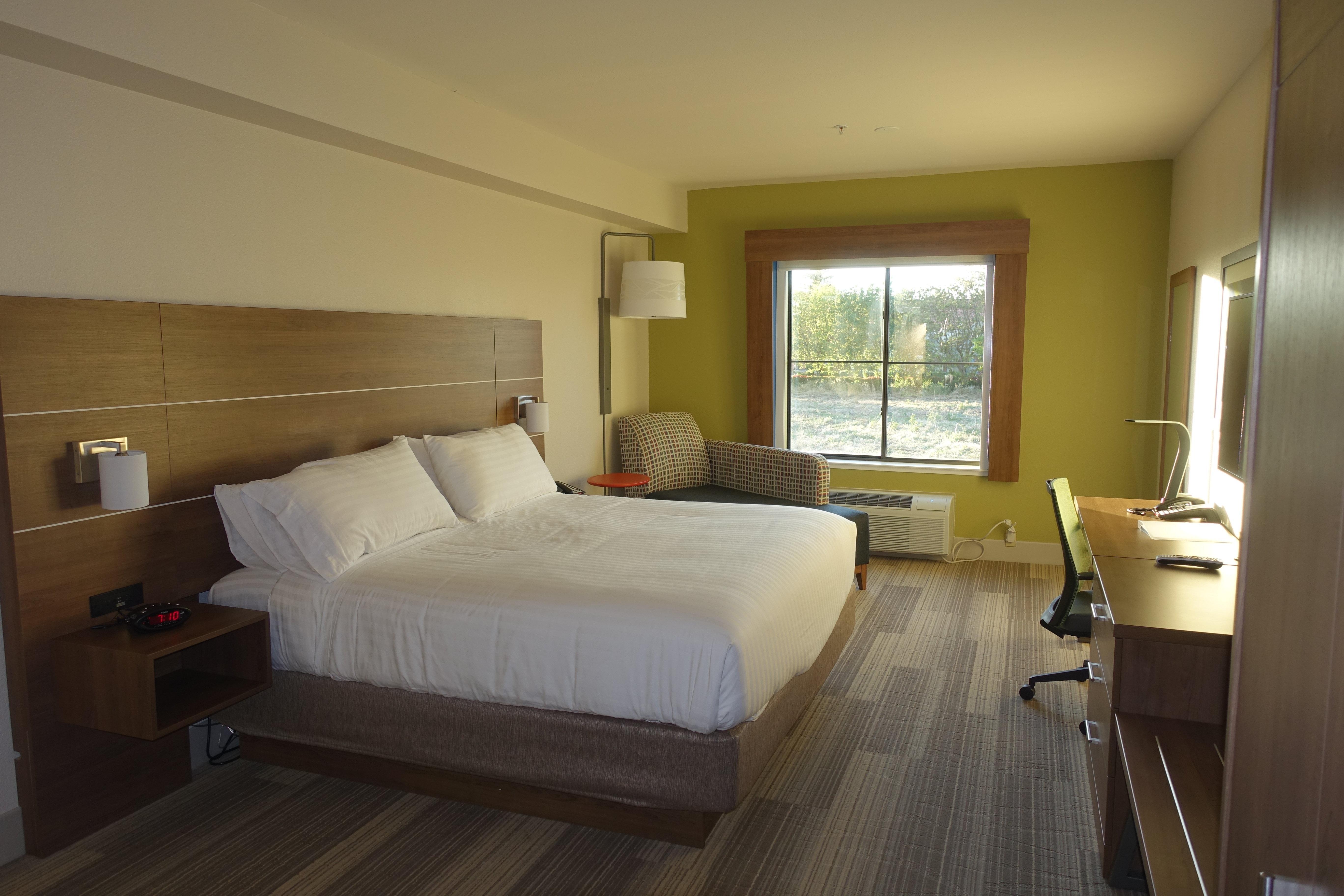 Holiday Inn Express & Suites Brentwood Zewnętrze zdjęcie